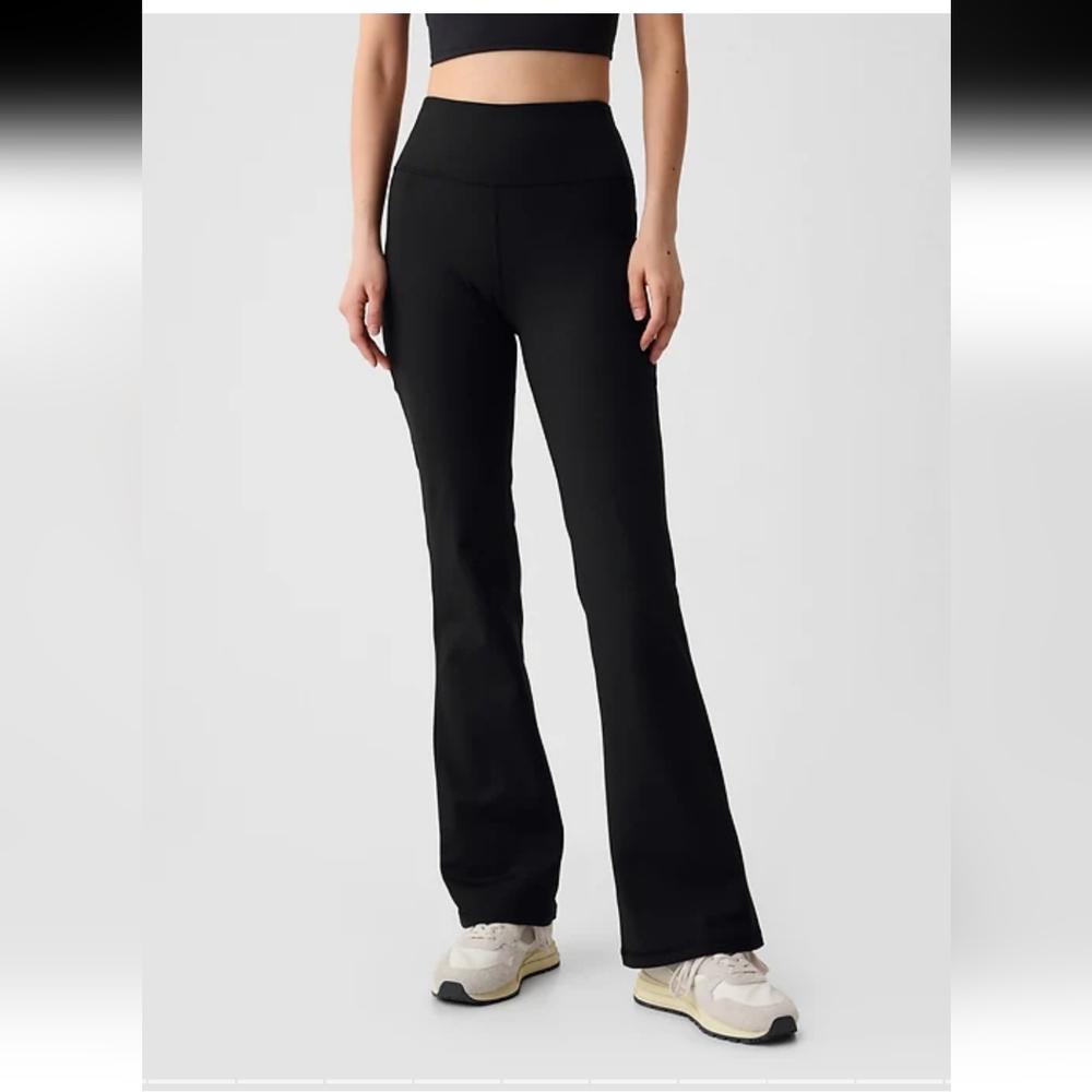 GapFit Sky Black High Rise Power Flare Leggings Size L High-waisted